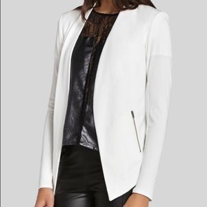 BCBGeneration White tuxedo blazer Size XXS